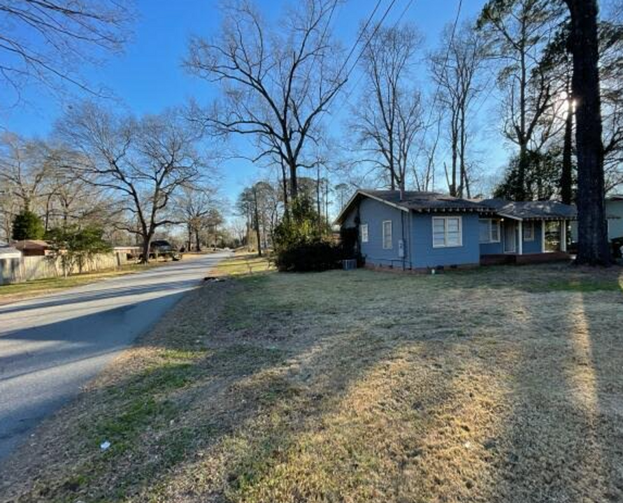 2820 Walker St in Columbus, GA - Foto de edificio