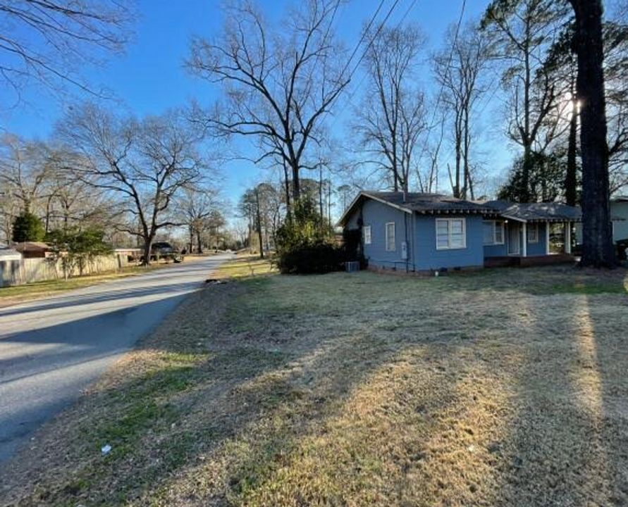 2820 Walker St in Columbus, GA - Building Photo