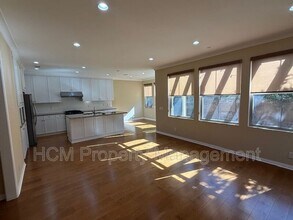 105 Gemstone in Irvine, CA - Building Photo - Building Photo