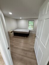 312 Park St, Unit 312.5 in Williamsport, PA - Foto de edificio - Building Photo