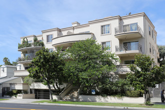 Villas on the Glen in Los Angeles, CA - Building Photo - Primary Photo