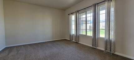 1031 W Fox Cir in Grantsville, UT - Building Photo - Building Photo