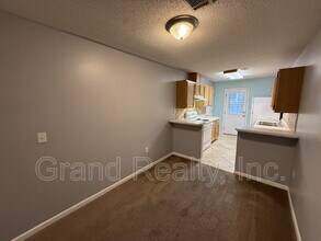 1015 Peakview Dr in Pensacola, FL - Building Photo - Building Photo