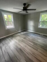 2039 Fairfax Ave, Unit 1E in Cincinnati, OH - Foto de edificio - Building Photo