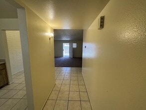 4806 N 71st Ln in Phoenix, AZ - Building Photo - Building Photo