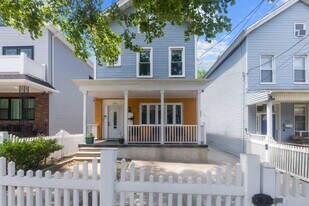 271 Cator Ave in Jersey City, NJ - Building Photo