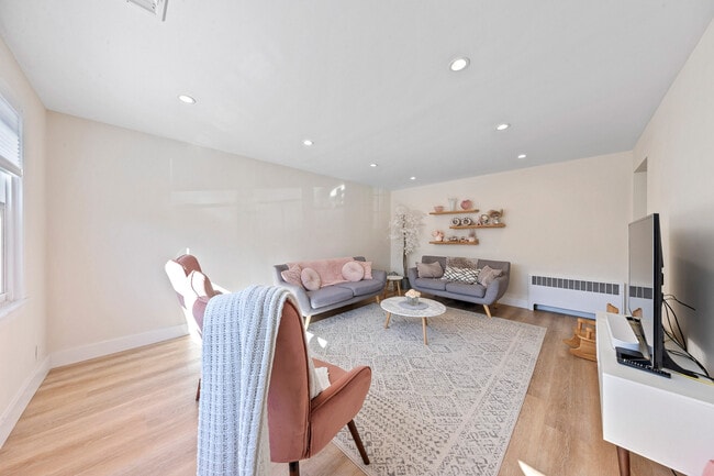 85 Morningside Ave in Cresskill, NJ - Building Photo - Building Photo