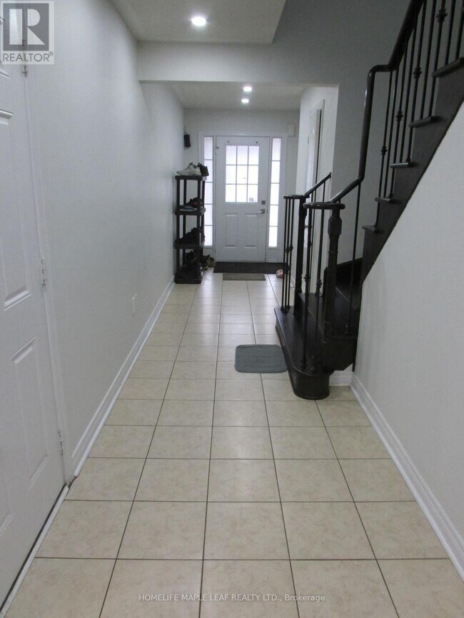 29 Napoleon Cres in Brampton, ON - Building Photo - Building Photo