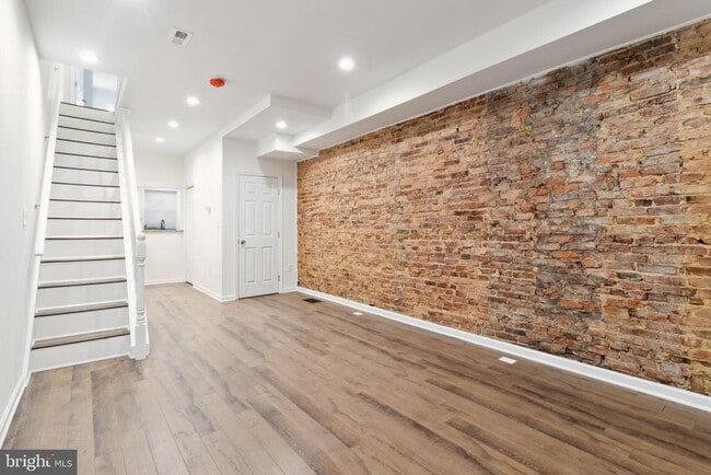 912 N Milton Ave in Baltimore, MD - Building Photo - Building Photo