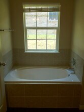 201 Chapel Trail Cir in Waco, TX - Foto de edificio - Building Photo
