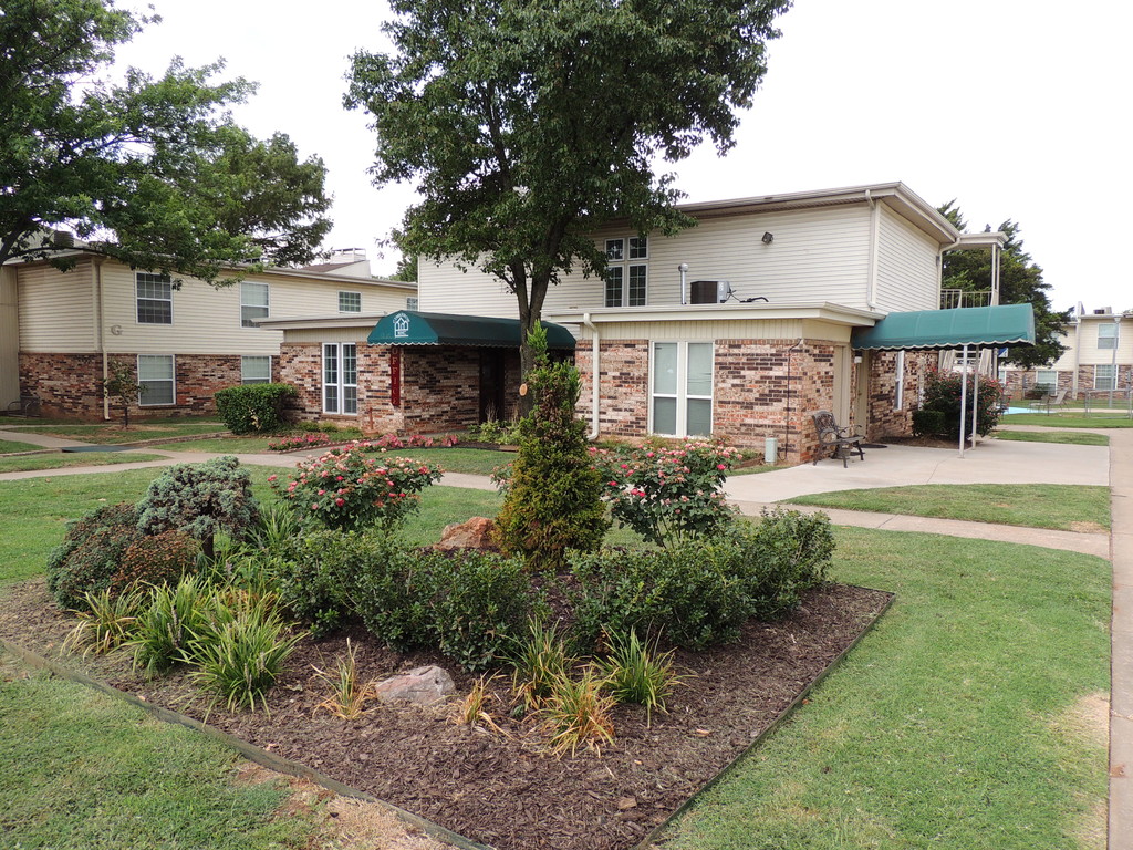 Cimarron Terrace Apartments in Shawnee, OK