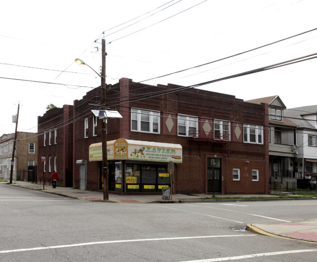 561 Magnolia Ave in Elizabeth, NJ - Building Photo - Building Photo