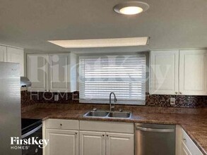 7825 Embassy Blvd in Port Richey, FL - Building Photo - Building Photo