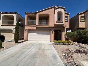 5028 W Lavaliere Ave in Las Vegas, NV - Foto de edificio - Building Photo