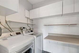 320 NW 51st Ct in Fort Lauderdale, FL - Building Photo - Building Photo