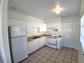 2506 47th Ave Dr W in Bradenton, FL - Building Photo - Building Photo