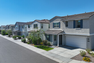 Courts and Cottages at Mariposa in Chandler, AZ - Building Photo - Building Photo