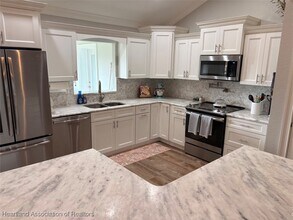 7087 Strafford Oaks Dr in Sebring, FL - Building Photo - Building Photo