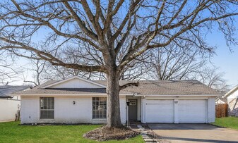 1006 Wembley Rd in Arlington, TX - Building Photo
