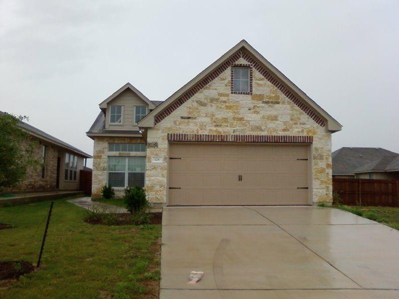 128 Otono Loop in Kyle, TX - Building Photo