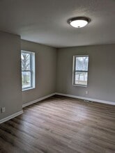 807 Broadway St in Jefferson City, MO - Building Photo - Building Photo