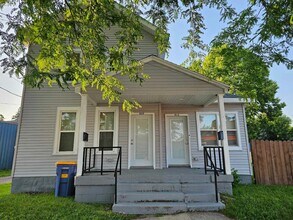 813 Butterworth St SW in Grand Rapids, MI - Building Photo - Building Photo