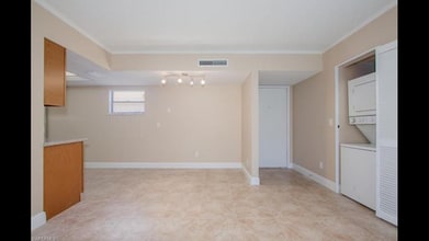 12471 McGregor Blvd, Unit 12501 McGregor Blvd Unit in Ft. Myers, FL - Foto de edificio - Building Photo