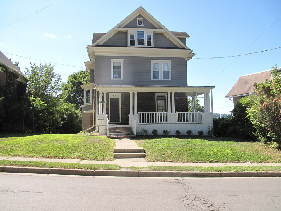 405 Dryden Rd, Unit 2 in Ithaca, NY - Building Photo