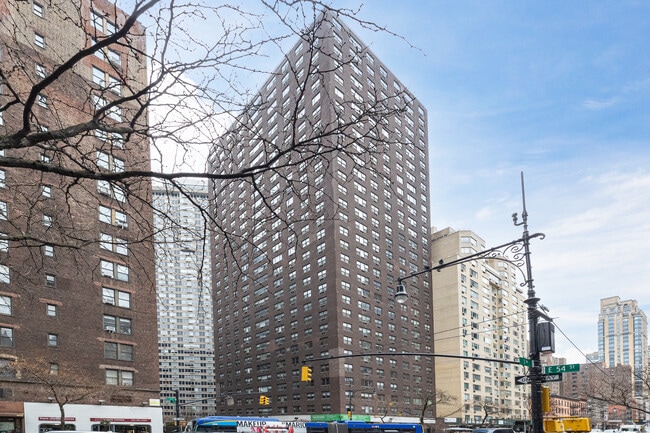 The Revere in New York, NY - Building Photo - Building Photo