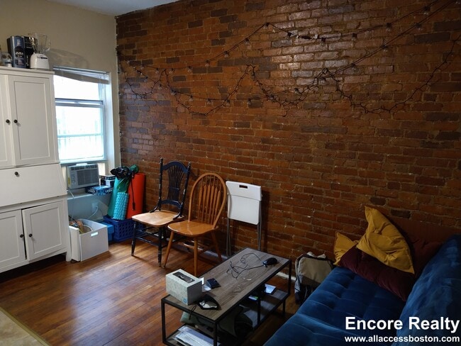 property at 894 Huntington Ave