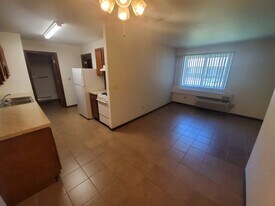 1701 La Crescent St, Unit 134