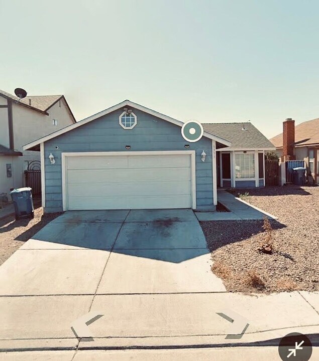 6353 Greyhawk Ave in Las Vegas, NV - Building Photo