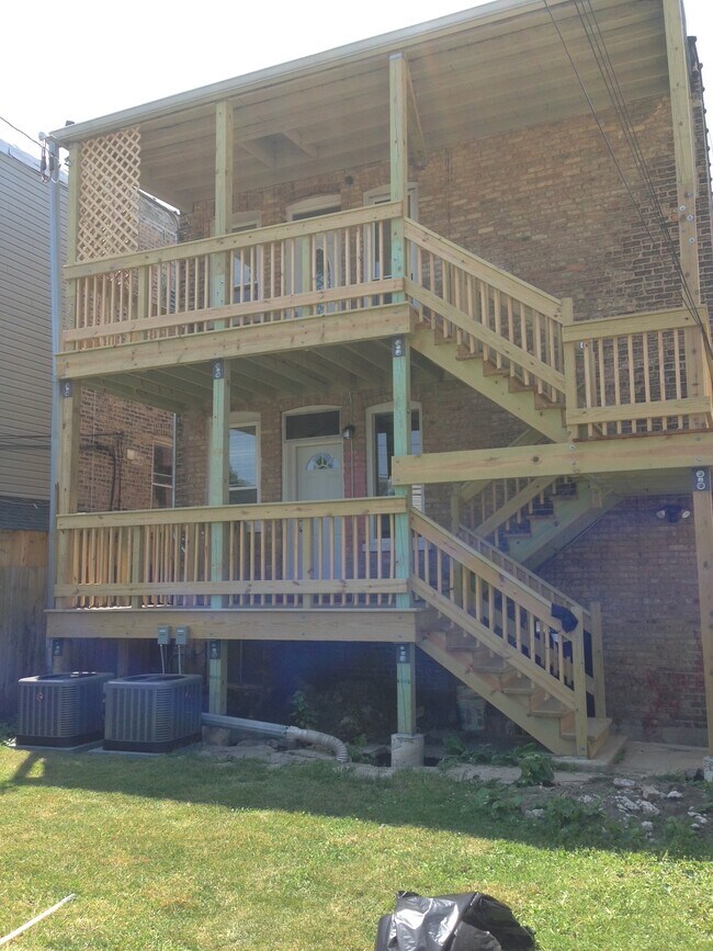 4130 W Nelson St, Unit 1 in Chicago, IL - Building Photo - Building Photo