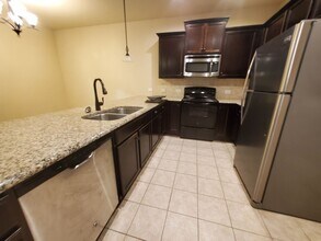 821 Bellingham Way in Fayetteville, NC - Building Photo - Building Photo