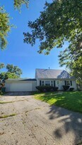 417 Portland Ct in Valparaiso, IN - Building Photo