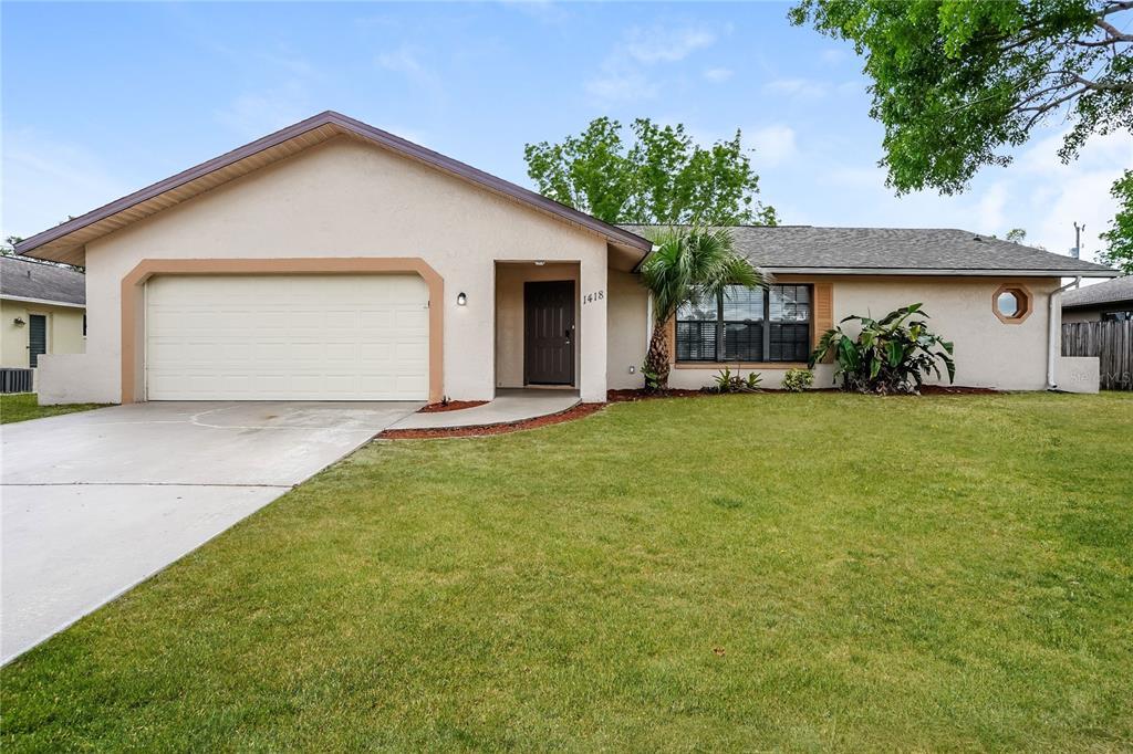 1418 SE 22nd St in Cape Coral, FL - Foto de edificio