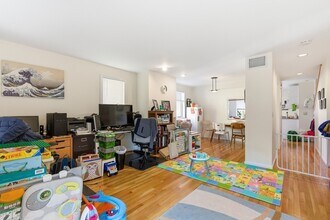 5 Meadowbrook Rd in Brookline, MA - Building Photo - Building Photo