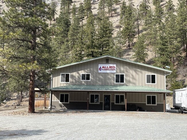 22790 US-97 ALT in Chelan, WA - Building Photo - Building Photo