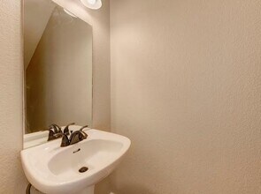 5906 Greengate Dr in Killeen, TX - Building Photo - Building Photo