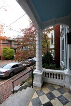 18 Bigelow St, Unit 1 in Cambridge, MA - Building Photo - Building Photo