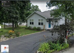 6403 240th Ave in Salem Lakes, WI - Building Photo