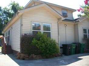 908 Enid St in Houston, TX - Building Photo - Building Photo