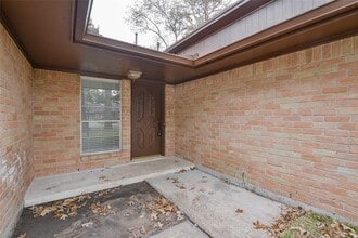 2075 Little Cedar Dr in Humble, TX - Building Photo - Building Photo