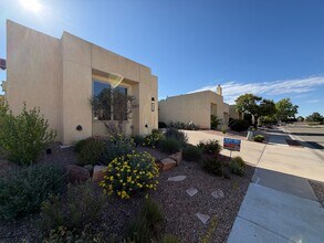 7924 Woodridge Dr NE in Albuquerque, NM - Building Photo - Building Photo