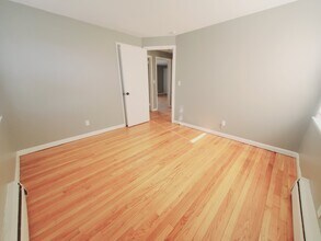 47 Park St, Unit 2 in Stamford, CT - Building Photo - Building Photo