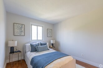 977 Mohawk in Hamilton, ON - Building Photo - Building Photo