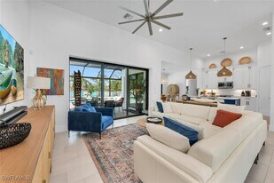 1432 Collingswood Ave in Marco Island, FL - Building Photo