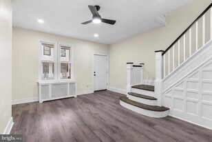 1748 N Lindenwood St in Philadelphia, PA - Building Photo