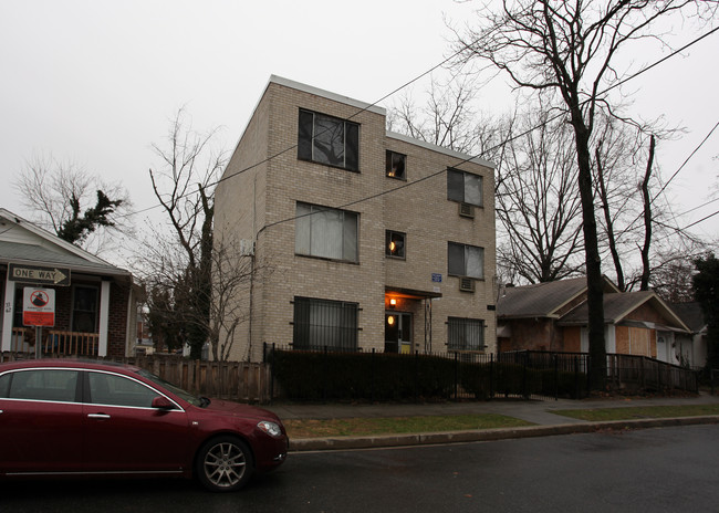 Wilson Apartments in Washington, DC - Building Photo - Building Photo