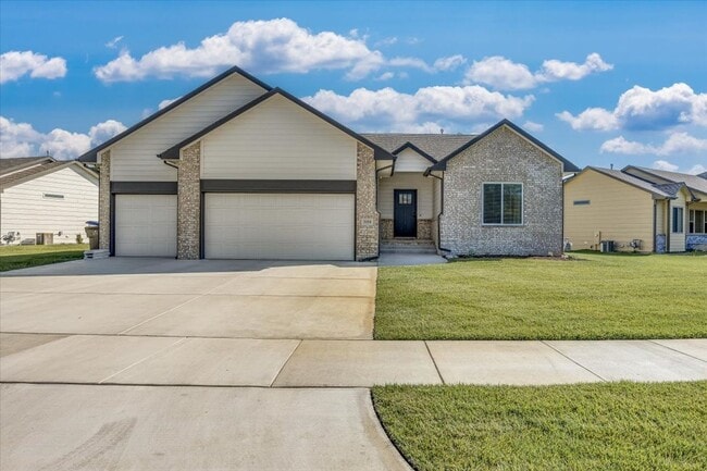 property at 3110 E Shoffner St
